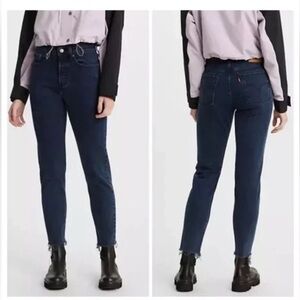 LEVI wedgie raw hem jean sz 24